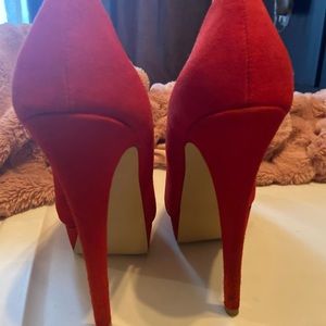 Steve Madden, 5 1/2-6in, Red Peep Toe Suede Sz 8.5